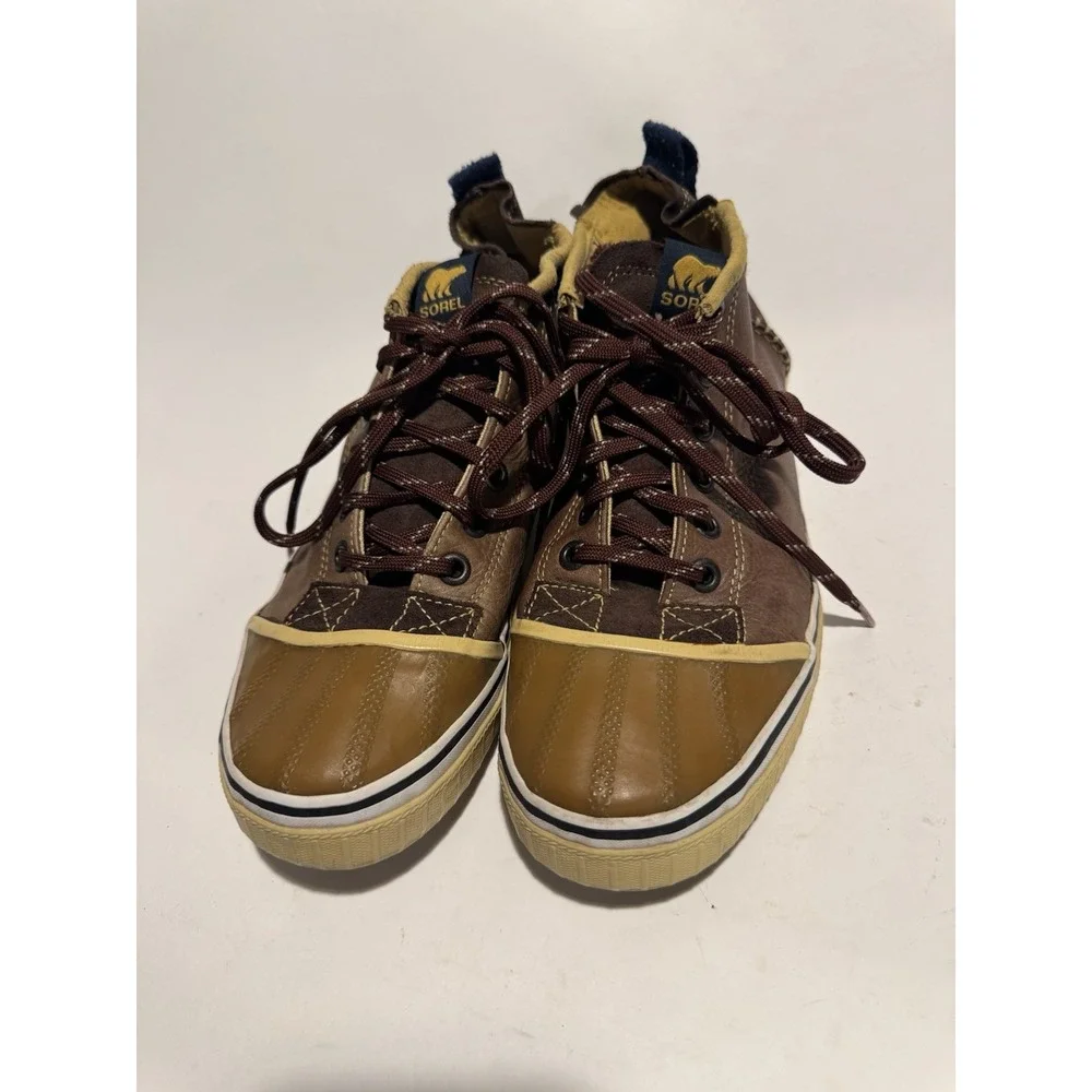 Sorel Stitched Leather Rubber Men Brown Chukka Boot Size 9.High Lace Up 1669-204